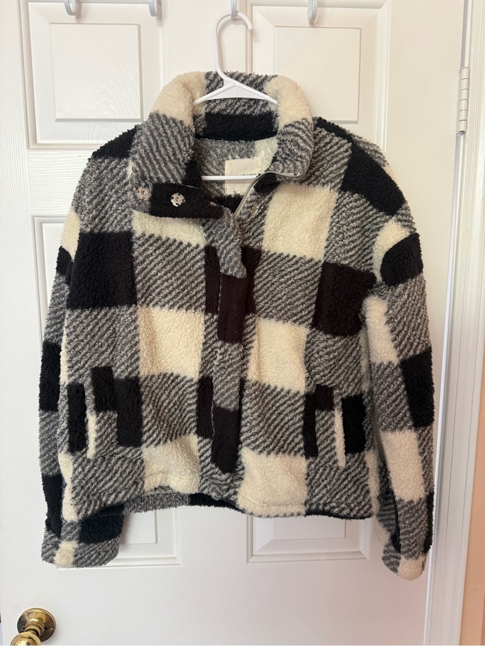 Cozy Black & Cream Plaid Sherpa Jacket - Women